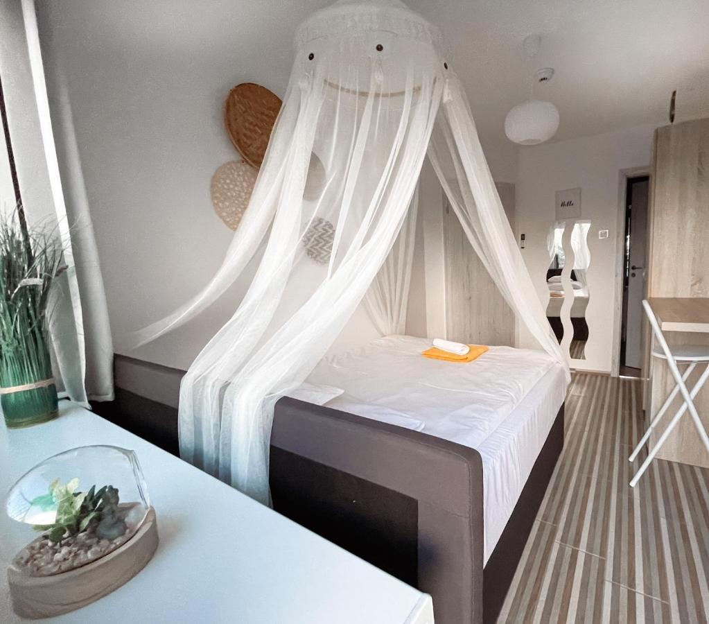Zen House Bed & Breakfast Hajduszoboszlo Exterior photo