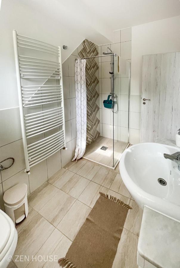 Zen House Bed & Breakfast Hajduszoboszlo Exterior photo
